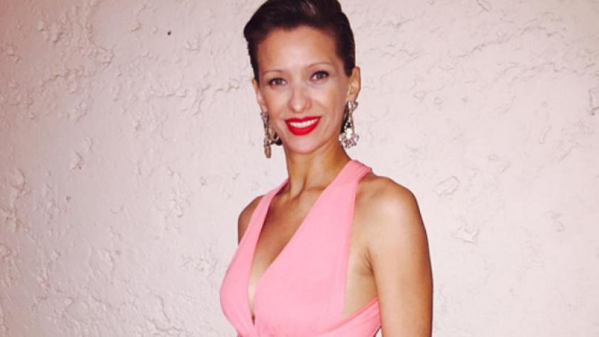 Claudia Schmidt se mostró sin maquillaje ¿Y sin polera?