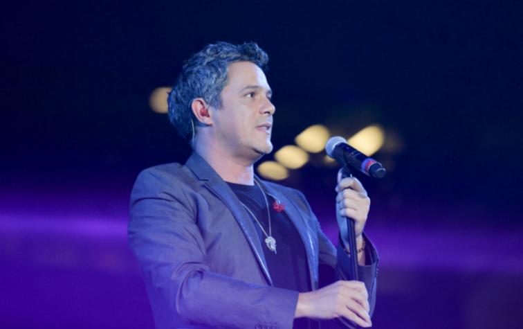 Alejandro Sanz expulsa de su concierto a hombre maltratador