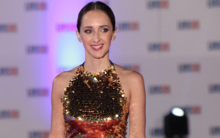 Andrea Velasco sorprende con sugerente desnudo