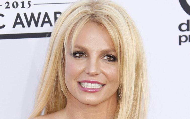 Britney Spears reapareció con nueva cara 