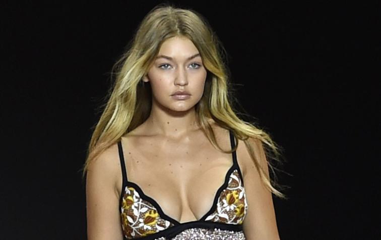 Gigi Hadid mostró más de la cuenta en un desfile