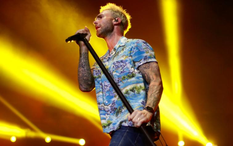 Maroon 5 arrasa en Santiago con un show lleno de éxitos