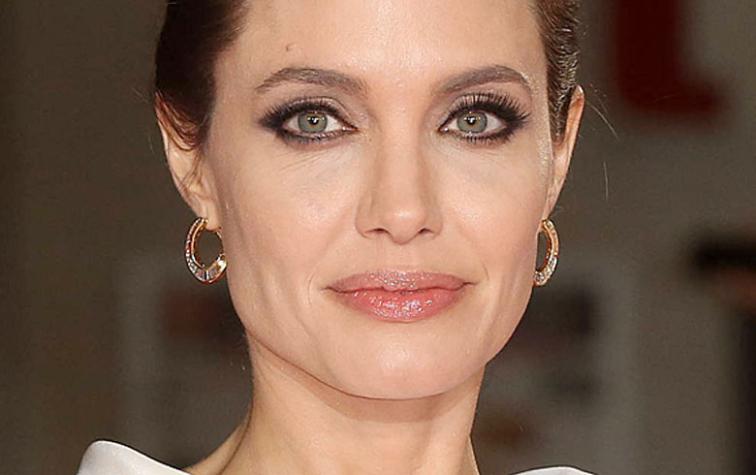 Angelina Jolie defiende niños refugiados