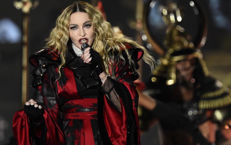 Madonna se quiebra en pleno concierto al recordar a su hijo