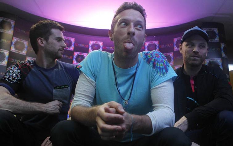 Chris Martin firmó autógrafos y salió a trotar por Santiago