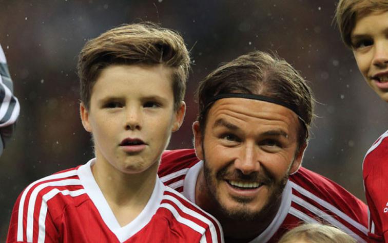 Cruz Beckham vuelve a demostrarnos que tiene una hermosa voz