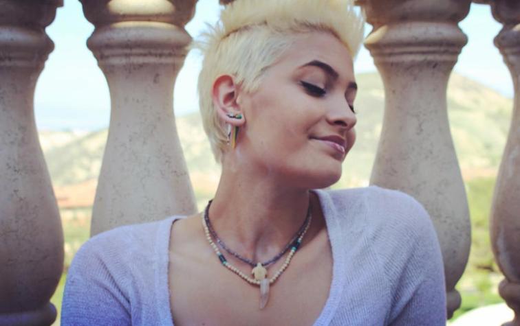 Paris Jackson se hizo un tatuaje en homenaje a su padre