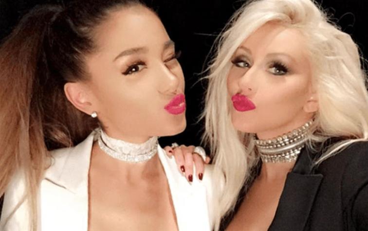 Christina Aguilera y Ariana Grande hicieron espectacular dueto musical