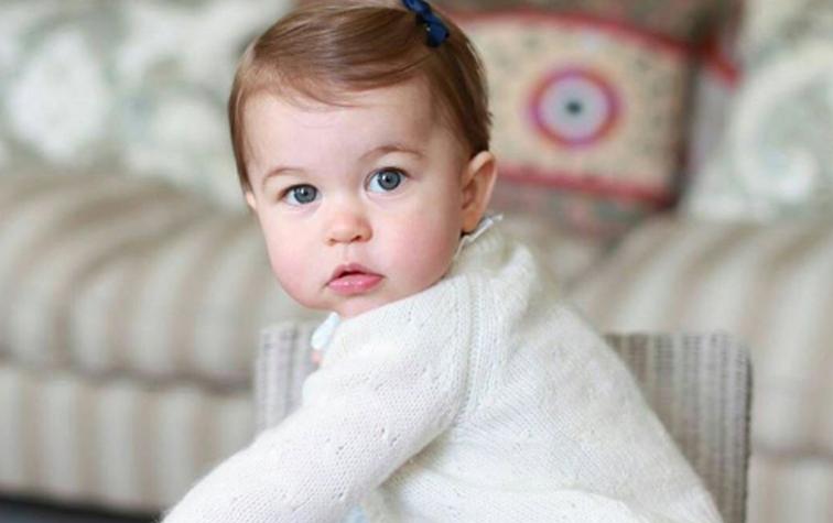 Desclasifican los regalos que recibió la princesa Charlotte en su primer cumpleaños