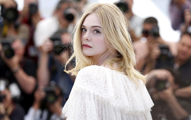 Ella Fanning fue víctima de las pifias en Cannes