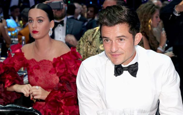 Katy Perry y Orlando Bloom hicieron oficial su relación en Instagram