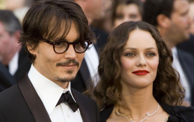 Vanessa Paradis y sus hijos defienden a Johnny Depp