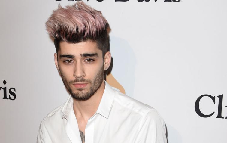 Zayn Malik fue fotografiado con misteriosa rubia..¡Y zapatos distintos!