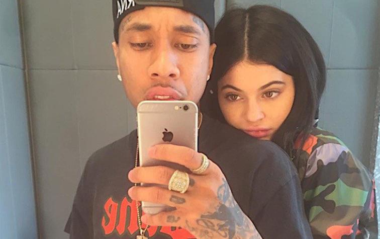 Kylie Jenner y Tyga acaramelados ¡Y fotografiados!