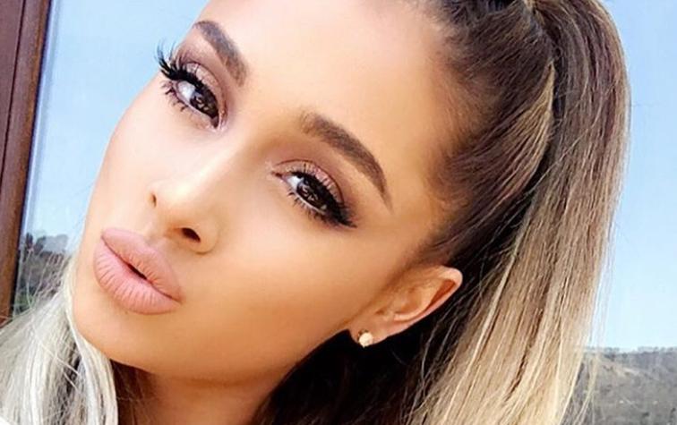 Ariana Grande mostró nuevo look con chasquilla recta