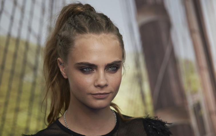 ¡Cara Delevingne estrenó nuevo look!