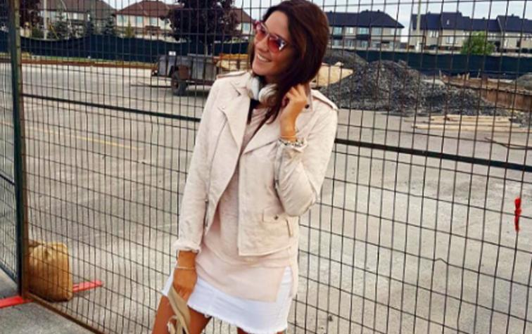 Kel Calderón impacta con cintura de avispa en Instagram