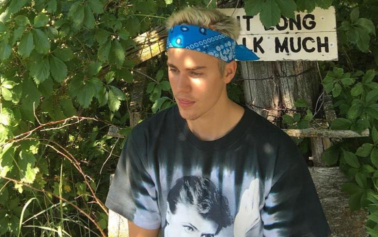 Justin Bieber impone la moda de los tacos masculinos