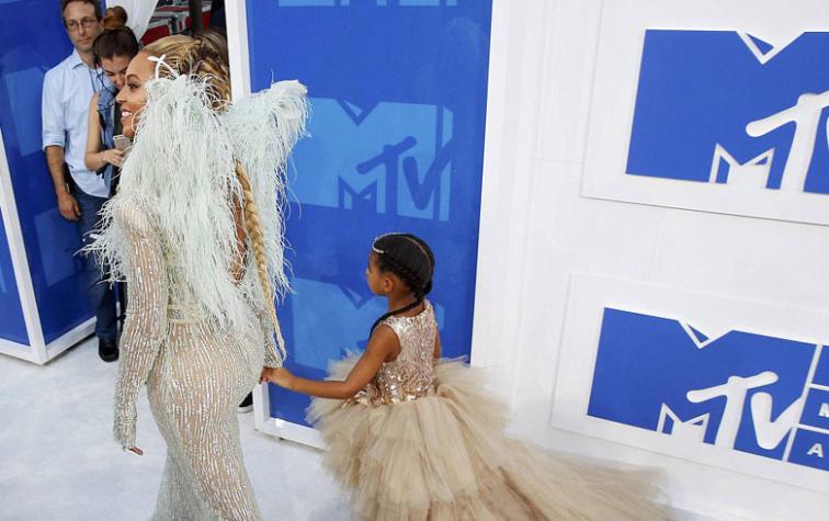 Blue Ivy se hartó de las cámaras y se lo hizo saber a Beyoncé