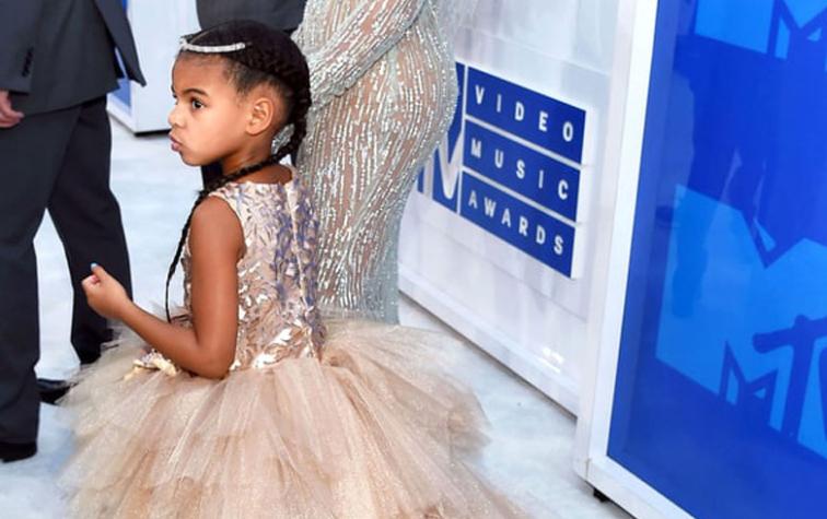 Revelan altos costos del vestuario de Blue Ivy en los VMA´s