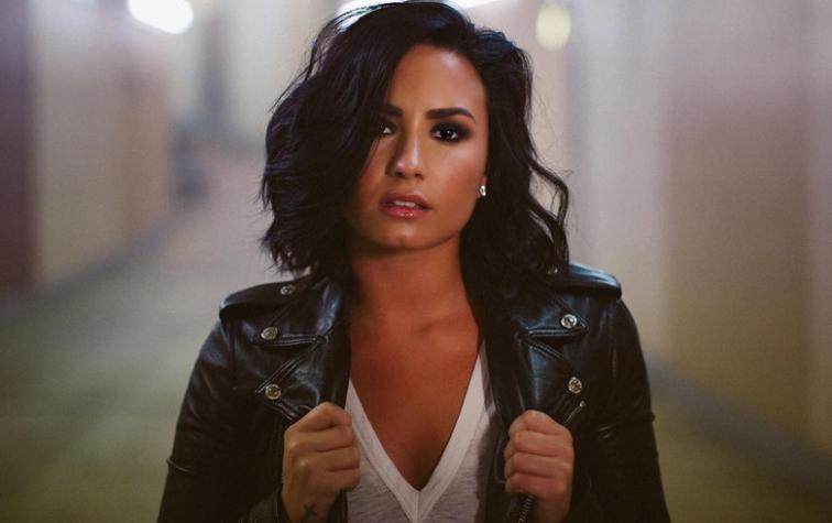 Demi Lovato estrenó inusual tatuaje y nuevo look