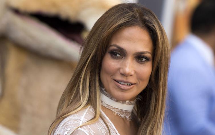 Jennifer Lopez revela cuántas veces le han pedido matrimonio