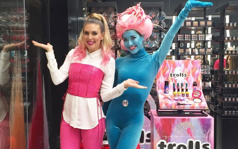 El look de las famosas en destacado evento de maquillaje