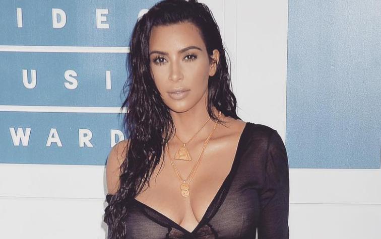 Kim Kardashian se desabrocha el pantalón para Instagram