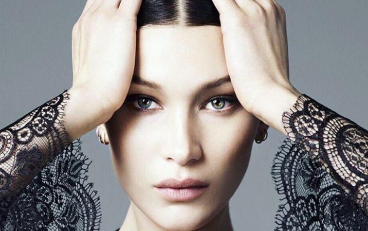 Bella Hadid sufre impasse con polera juguetona