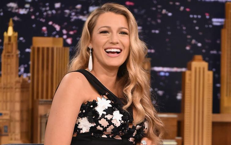 Blake Lively fue a la boda de una amiga a pocos días de ser mamá