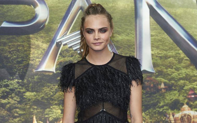 El nuevo tatuaje de Cara Delevingne es una ilusión óptica