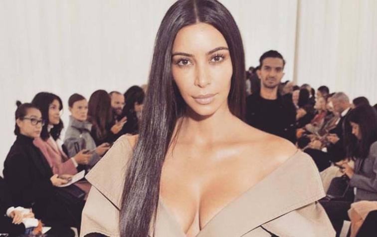 Kim Kardashian se tapó de pies a cabeza tras robo y dejó París