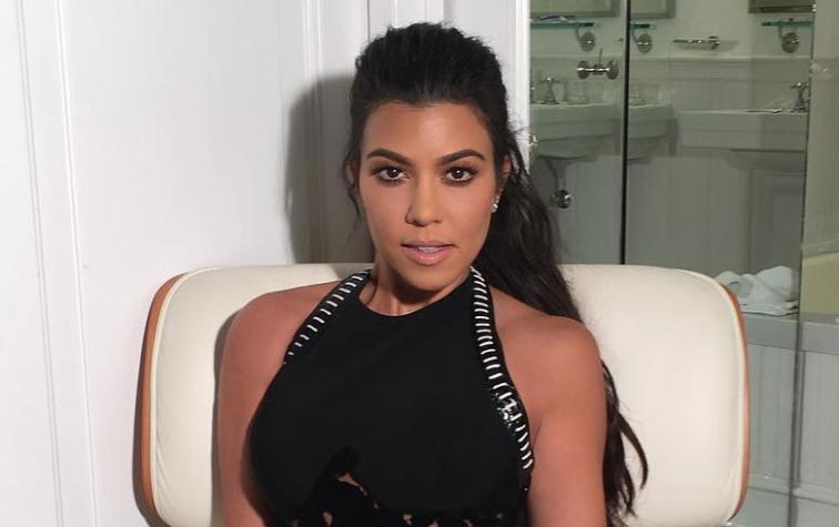 Kourtney Kardashian convirtió su mansión en una casa embrujada