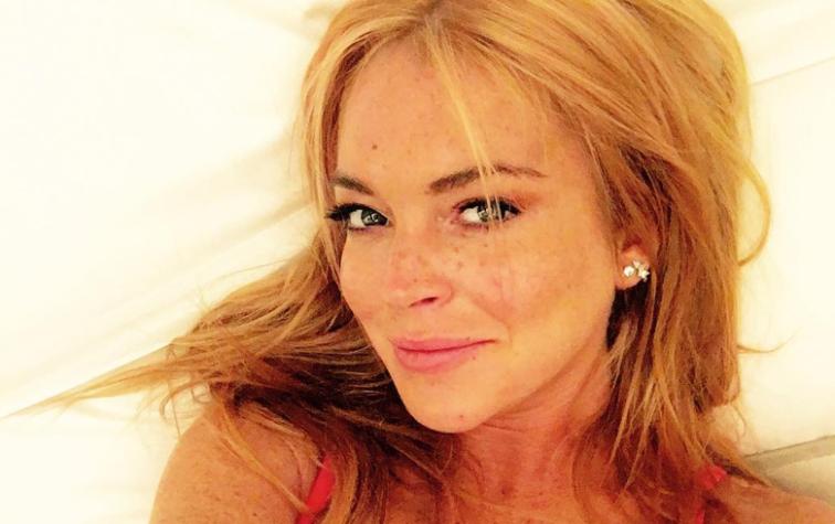 Captan a Lindsay Lohan a los besos con nuevo amor