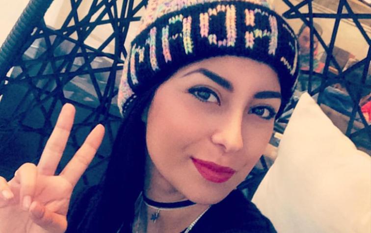 Fanny Cuevas homenajea a las Kardashian y a JLO con destapada selfie