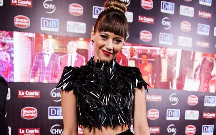 Ingrid Parra fue en traje de baño a avant premiere de "Prueba de Actitud"