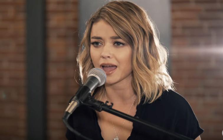 ¡Sarah Hyland triunfa como cantante!