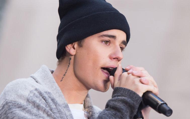 Justin Bieber golpeó a fanático en Barcelona