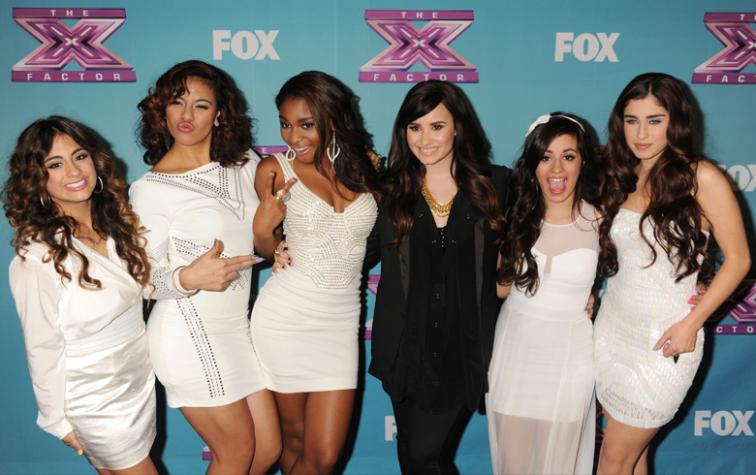 Fans de Fifth Harmony le piden ayuda a Demi Lovato