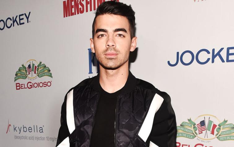 Joe Jonas habló sobre su fanaticada gay