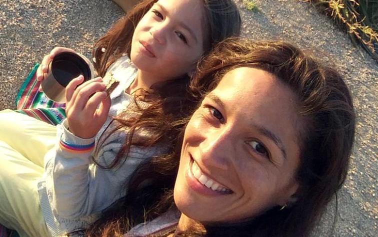 Lorena Capetillo y su pequeña bromean con el consumo de azúcar en los niños