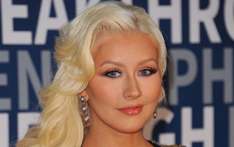 Christina Aguilera protagoniza comercial de conocida marca de galletas