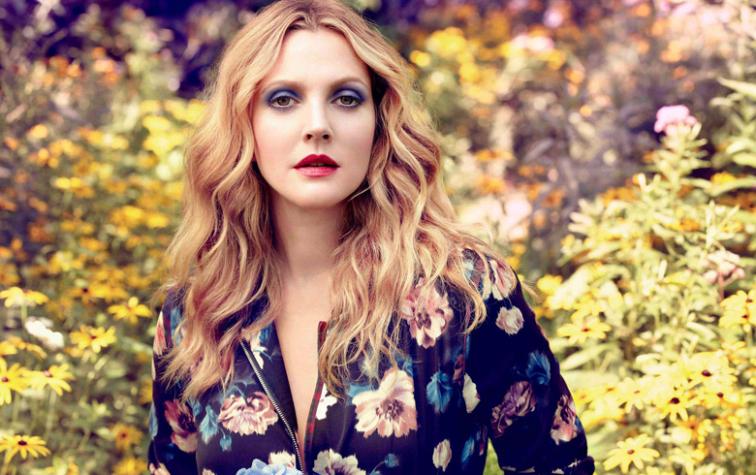 Drew Barrymore sorprende con desastroso look