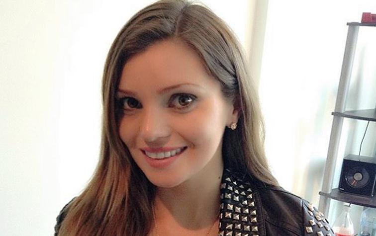 Faloon Larraguibel muestra su figura a menos de un mes de ser madre