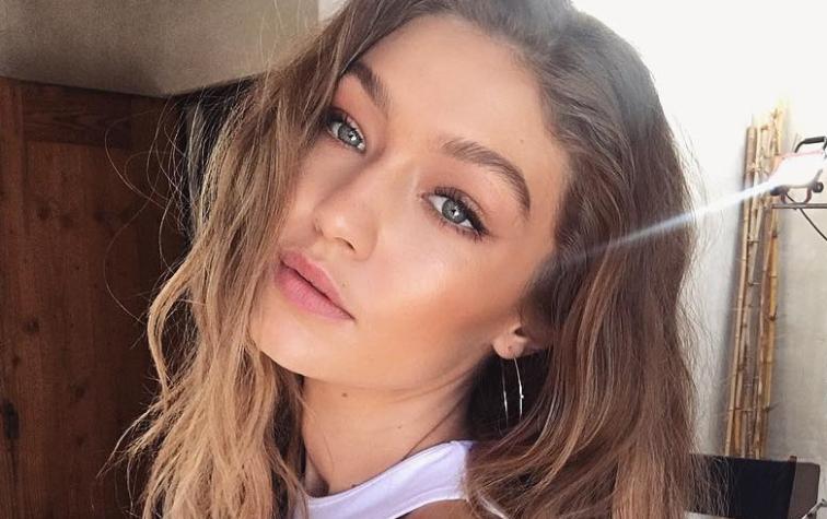 Gigi Hadid fue vista usando anillo de compromiso