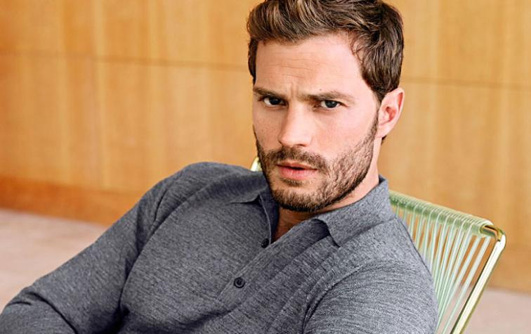 Los olvidados desnudos de Jamie Dornan en campaña publicitaria