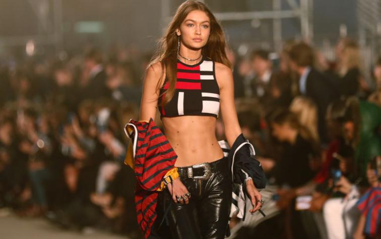 Todos los outfit del increíble desfile de Tommy Hilfiger en la antesala de la NYFW