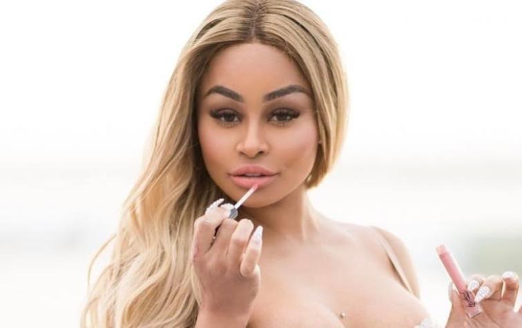 Blac Chyna impacta con cintura de avispa a solo meses de haber sido madre
