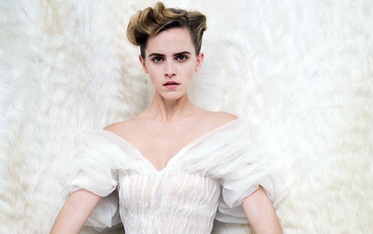 Emma Watson posa en topless y explica por qué no posa con sus fans