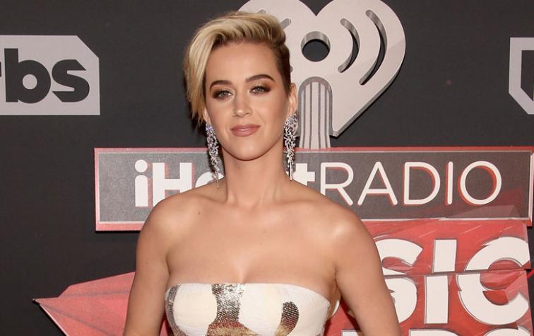 Katy Perry vivió vergonzoso momento en los I Heart Radio Awards 